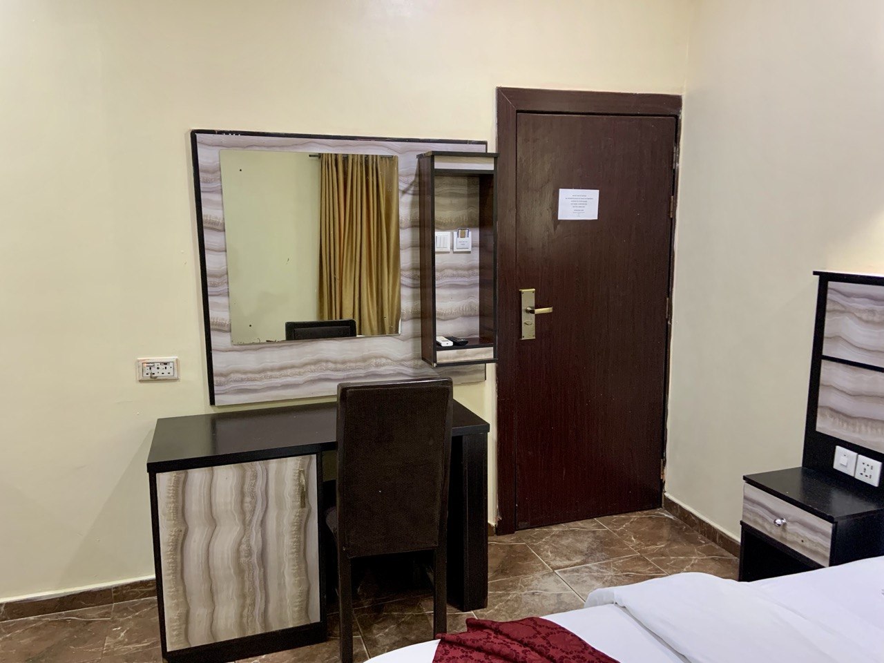 Executive Suite Image 1